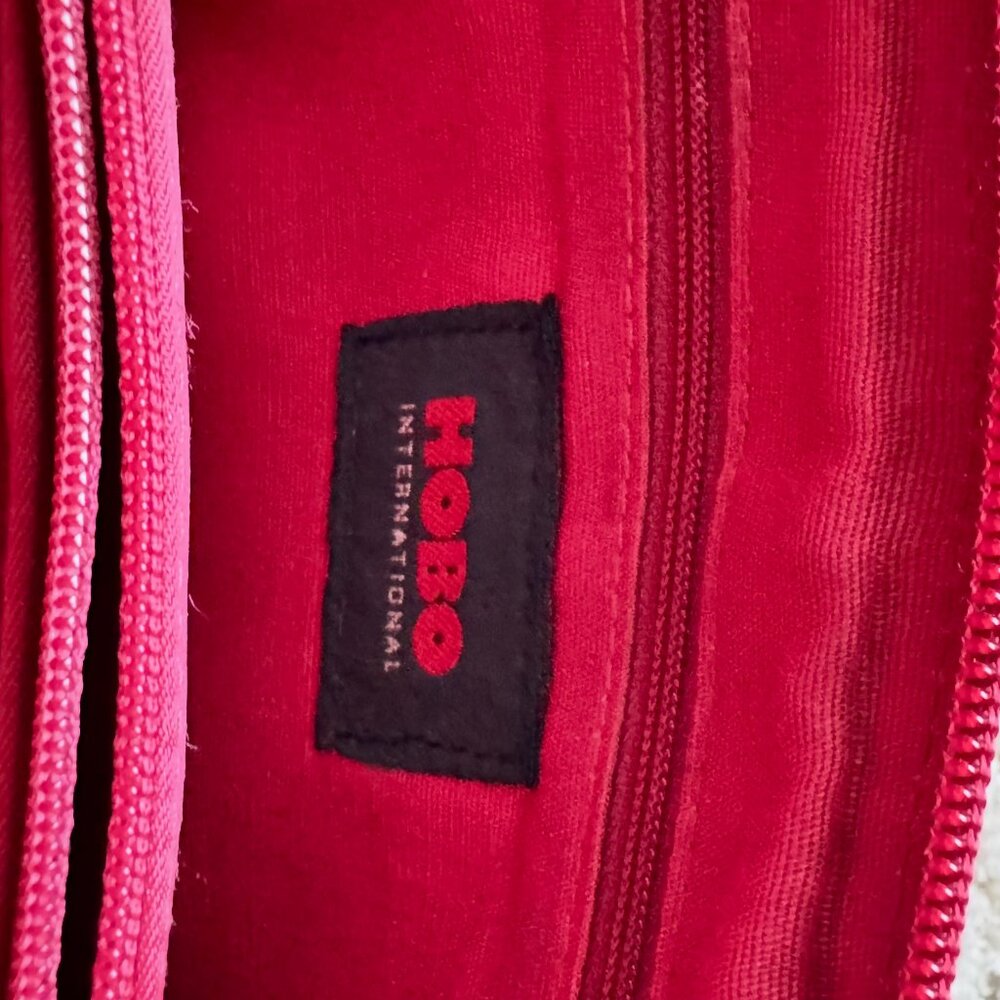 HOBO Red Leather Crossbody Wallet Organizer Zip-Around Mini Bag - Picture 9 of 13